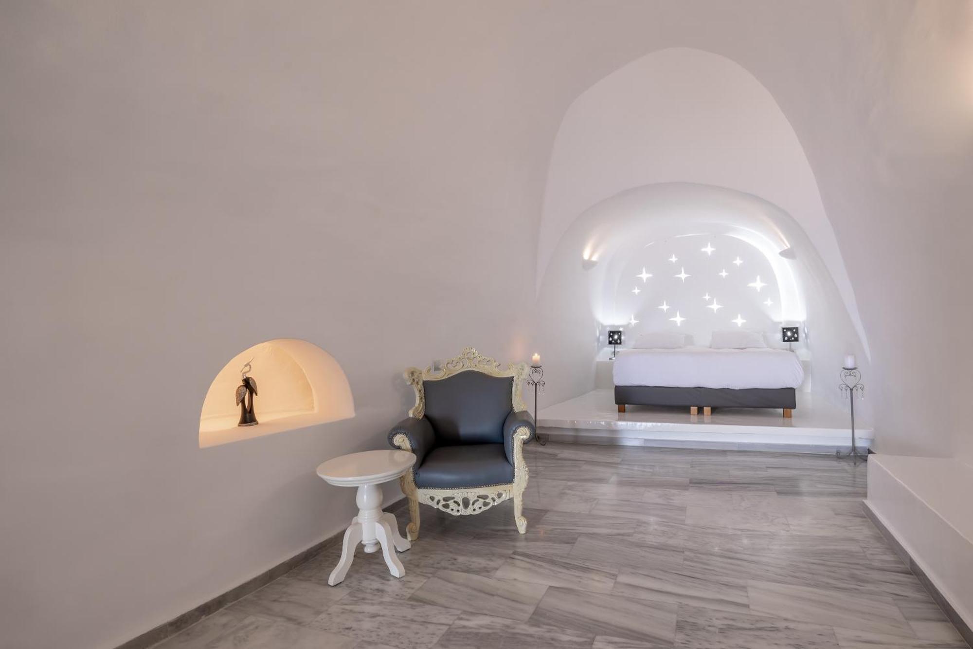 Asteras Fira (Santorini)