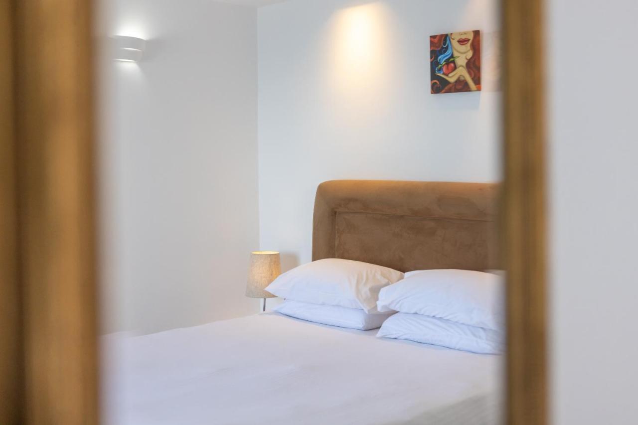 Asteras Hotel Firá